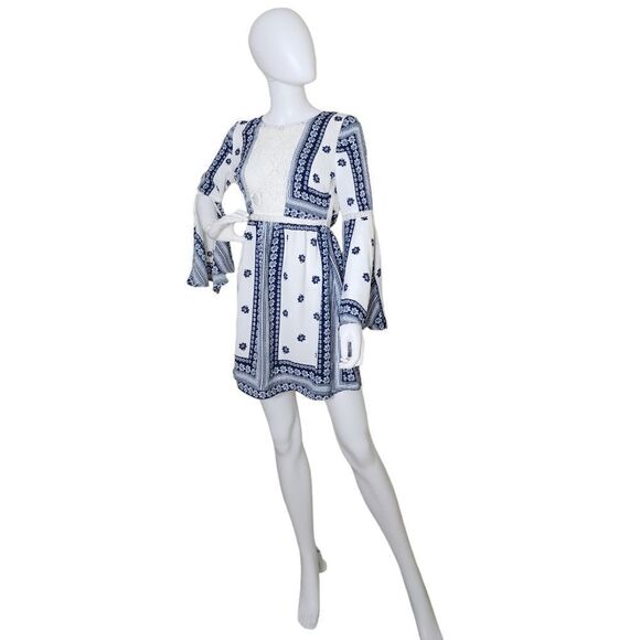 Flying Tomatoe dress - Picture 2 of 15